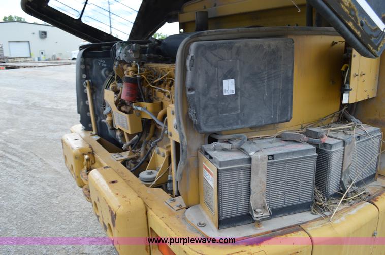 image for item AJ9239 1998 Caterpillar 914G wheel loader