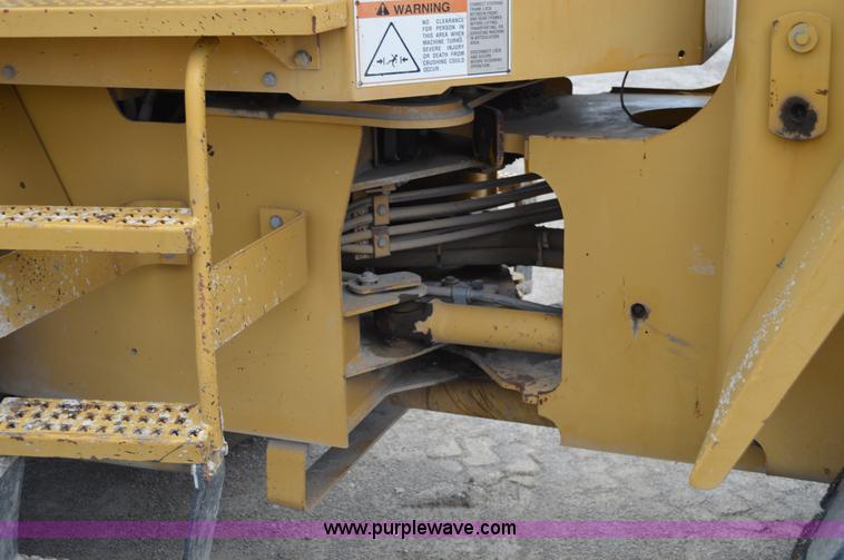 image for item AJ9239 1998 Caterpillar 914G wheel loader