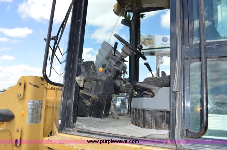 image for item AJ9239 1998 Caterpillar 914G wheel loader