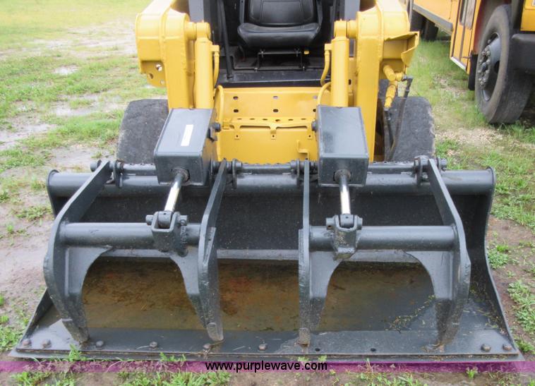 image for item BA9253 Skid steer grapple bucket