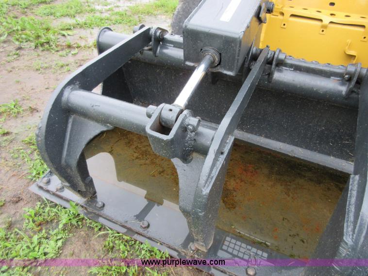 image for item BA9253 Skid steer grapple bucket