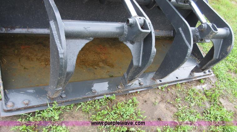 image for item BA9253 Skid steer grapple bucket