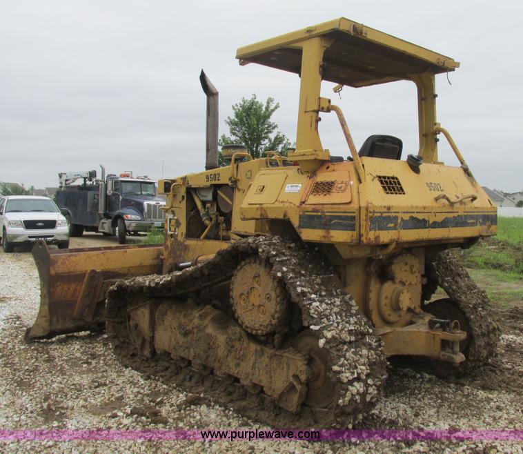 image for item BS9138 1987 Caterpillar D5H dozer
