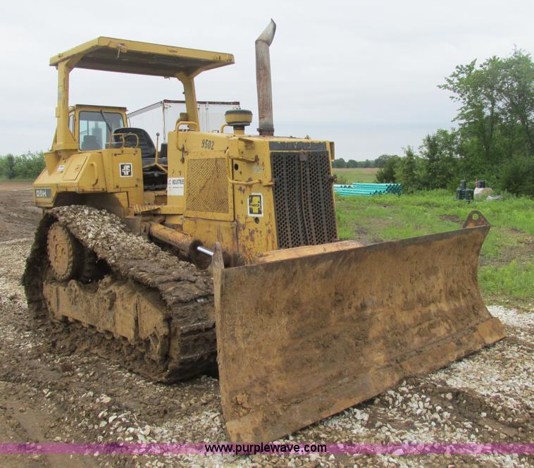 image for item BS9138 1987 Caterpillar D5H dozer