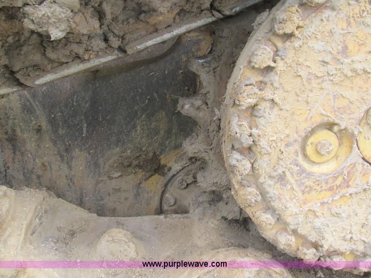 image for item BS9138 1987 Caterpillar D5H dozer