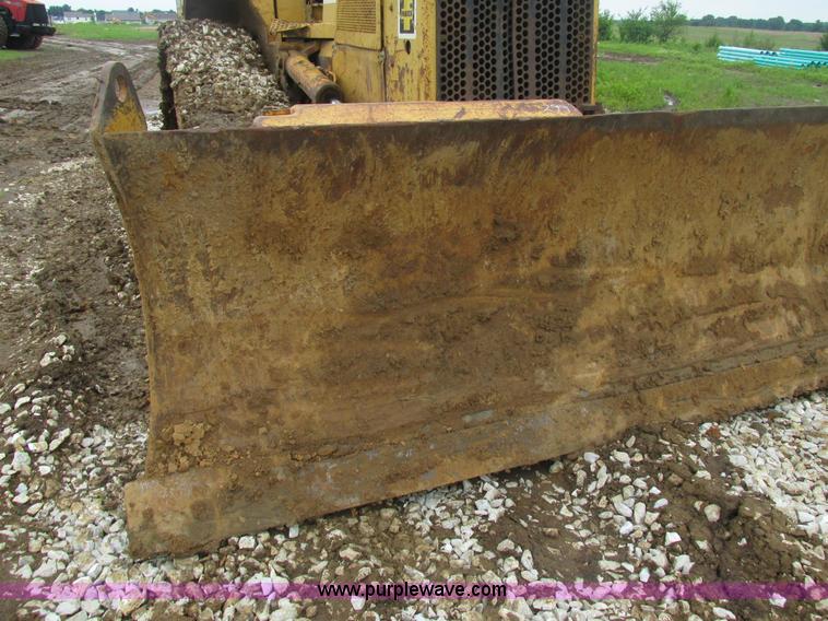 image for item BS9138 1987 Caterpillar D5H dozer