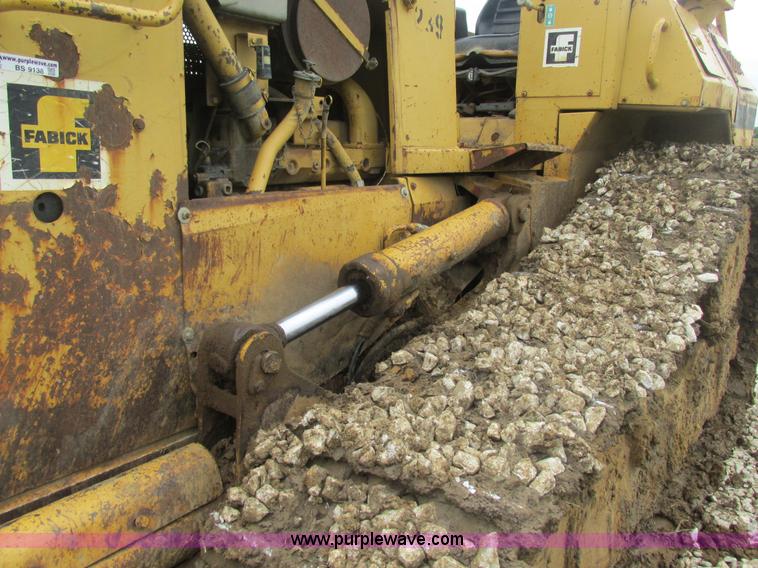 image for item BS9138 1987 Caterpillar D5H dozer