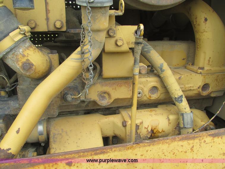 image for item BS9138 1987 Caterpillar D5H dozer