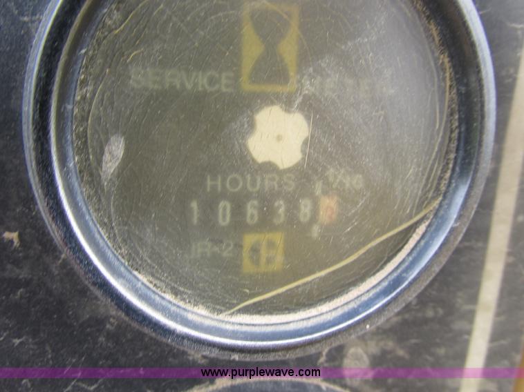 image for item BS9138 1987 Caterpillar D5H dozer