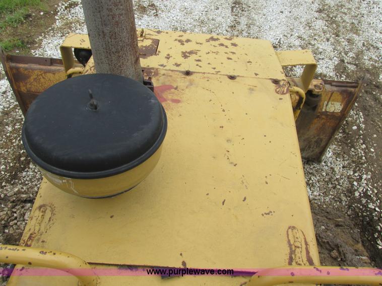 image for item BS9138 1987 Caterpillar D5H dozer