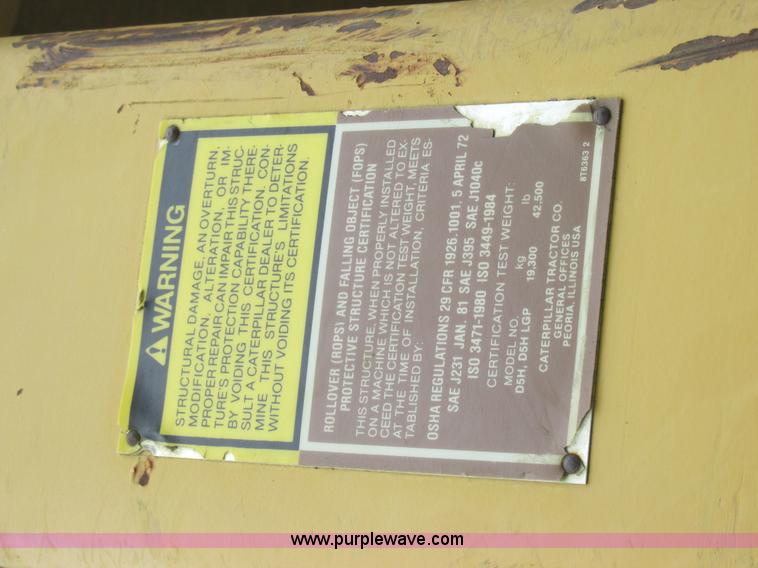 image for item BS9138 1987 Caterpillar D5H dozer