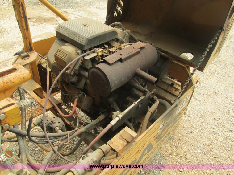 image for item BS9142 2004 Mauldin 1450 vibratory double drum roller