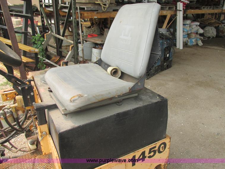 image for item BS9142 2004 Mauldin 1450 vibratory double drum roller