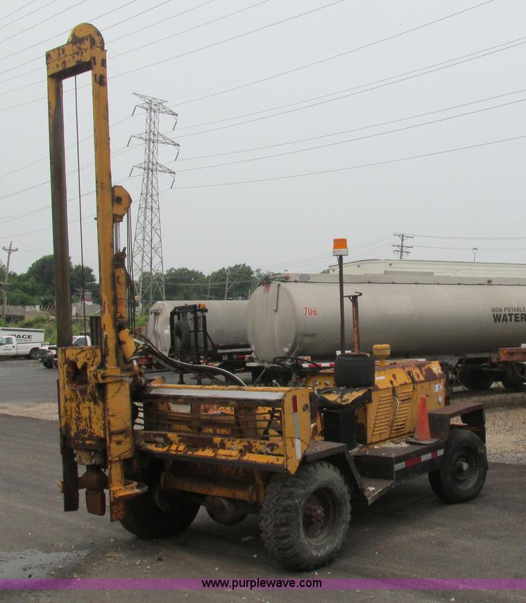 image for item BS9143 Arrow HJ1250K pavement breaker