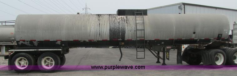 image for item BS9144 1967 Heil tank trailer