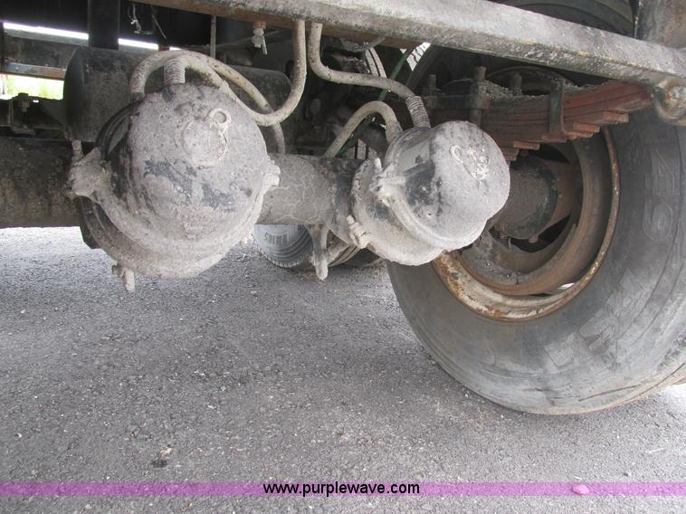 image for item BS9144 1967 Heil tank trailer