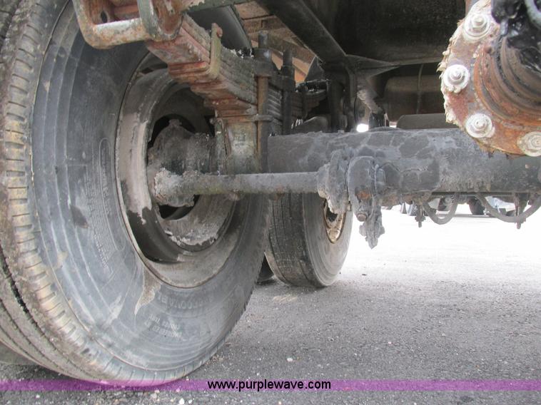 image for item BS9144 1967 Heil tank trailer