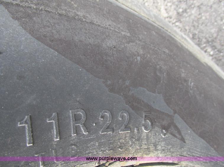 image for item BS9144 1967 Heil tank trailer