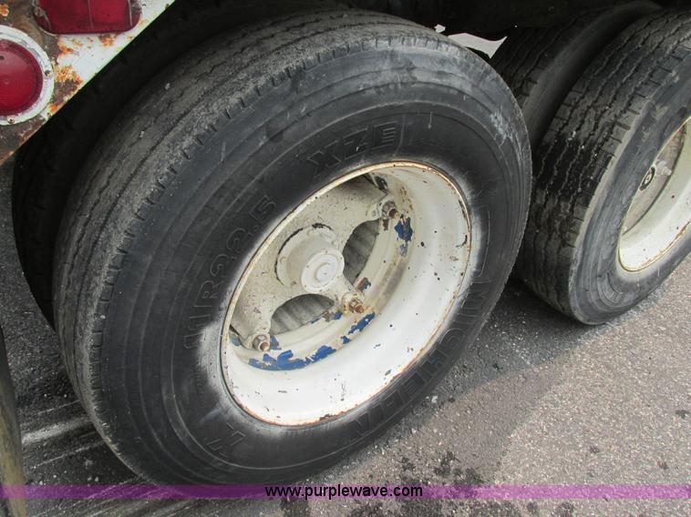 image for item BS9144 1967 Heil tank trailer