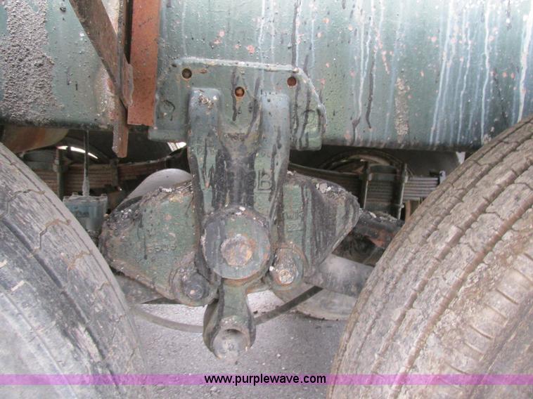 image for item BS9144 1967 Heil tank trailer