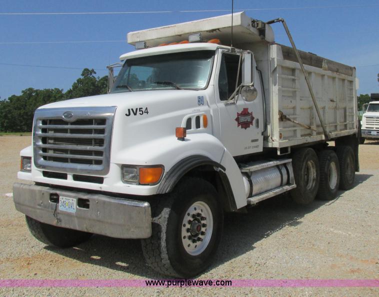 image for item BS9146 1999 Sterling L9511 dump truck