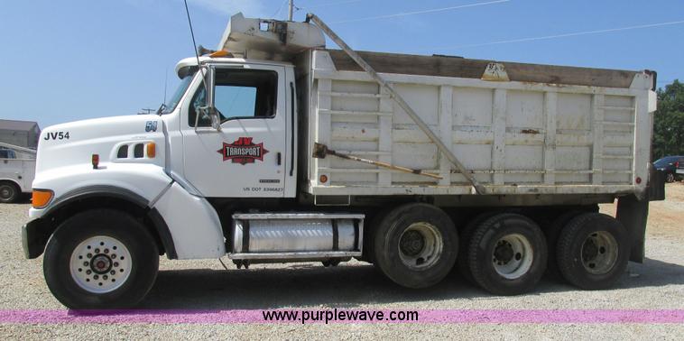 image for item BS9146 1999 Sterling L9511 dump truck