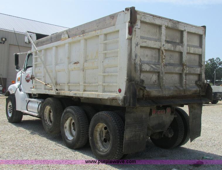 image for item BS9146 1999 Sterling L9511 dump truck