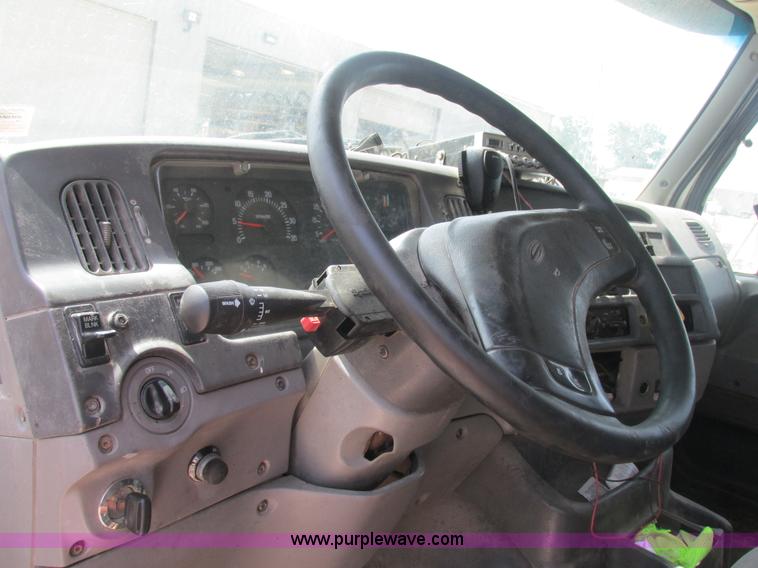 image for item BS9146 1999 Sterling L9511 dump truck