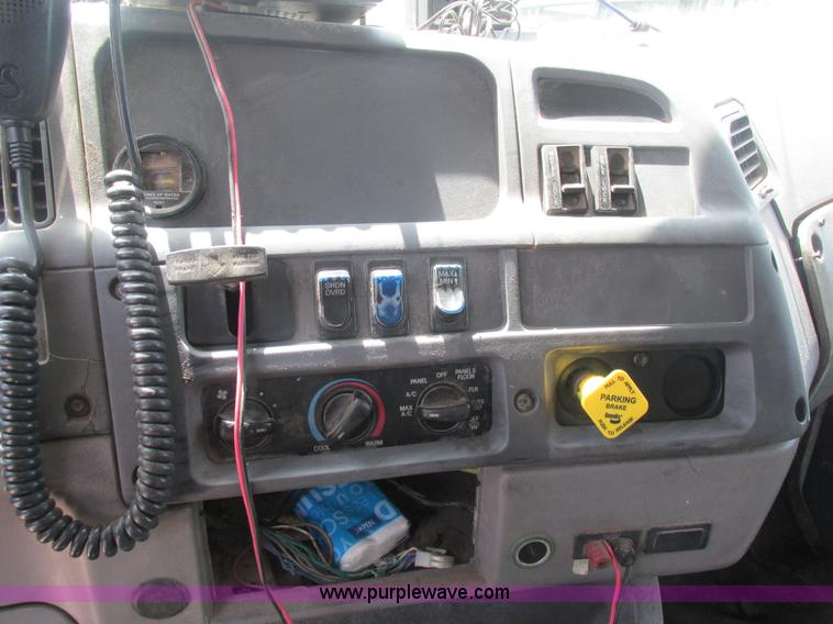 image for item BS9146 1999 Sterling L9511 dump truck