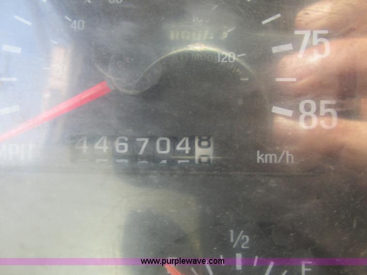 image for item BS9146 1999 Sterling L9511 dump truck