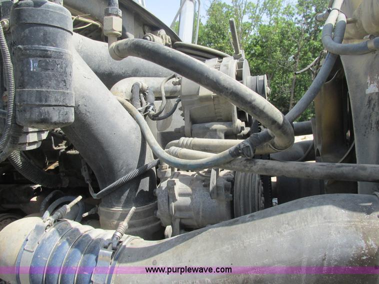 image for item BS9146 1999 Sterling L9511 dump truck