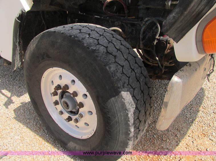 image for item BS9146 1999 Sterling L9511 dump truck