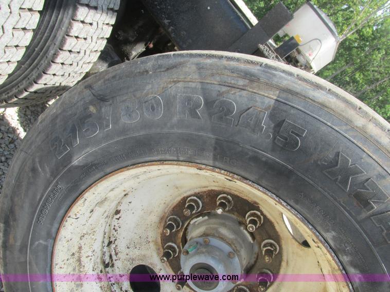 image for item BS9146 1999 Sterling L9511 dump truck