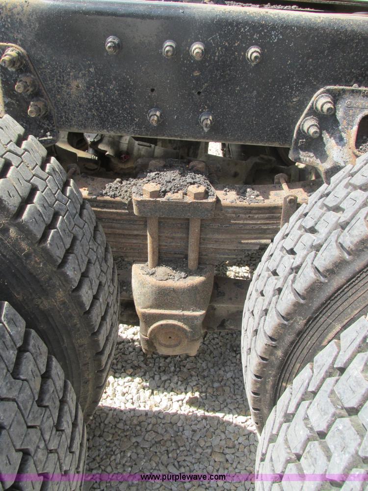 image for item BS9146 1999 Sterling L9511 dump truck