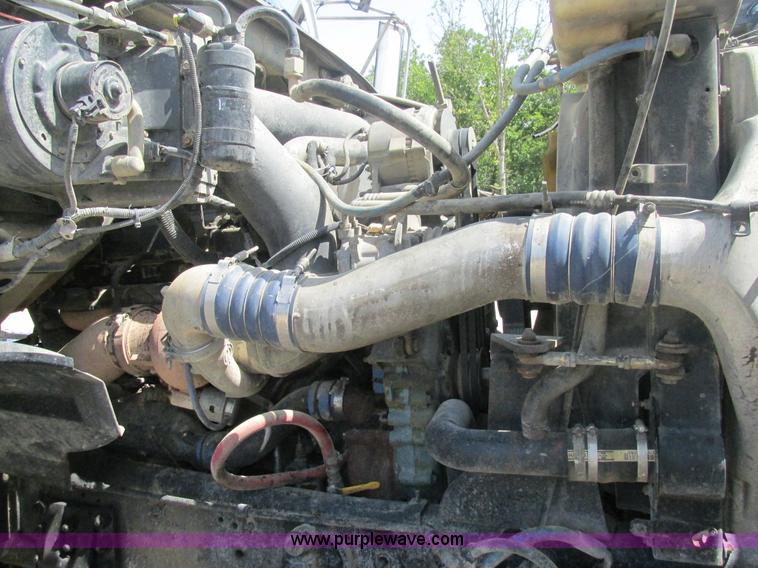 image for item BS9146 1999 Sterling L9511 dump truck