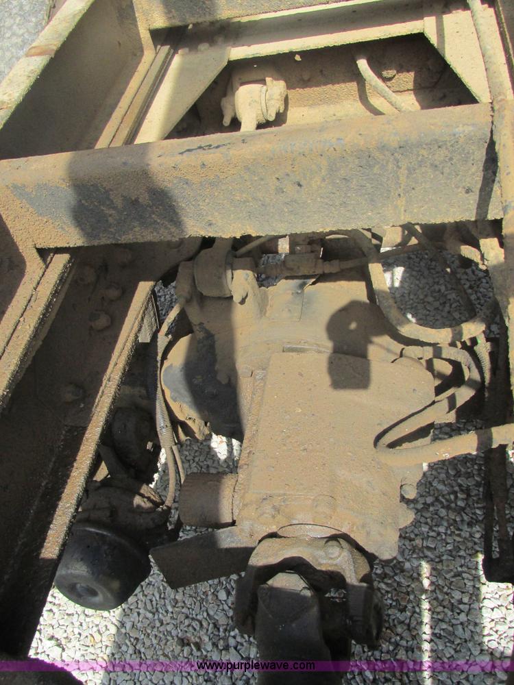 image for item BS9147 1994 Ford L9000 dump truck