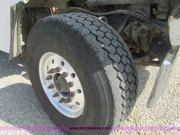 image for item BS9148 1999 Sterling L9511 dump truck