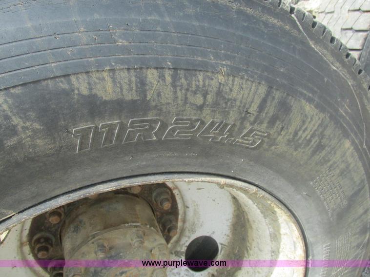 image for item BS9148 1999 Sterling L9511 dump truck