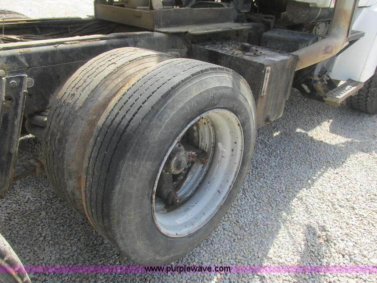 image for item BS9148 1999 Sterling L9511 dump truck