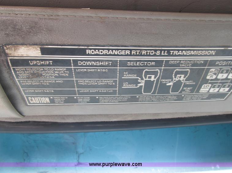 image for item BS9148 1999 Sterling L9511 dump truck