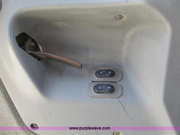 image for item BS9148 1999 Sterling L9511 dump truck