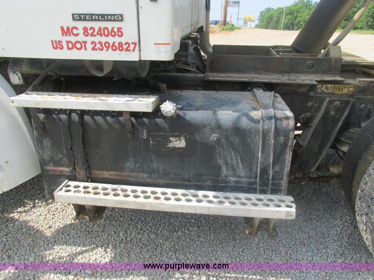 image for item BS9148 1999 Sterling L9511 dump truck