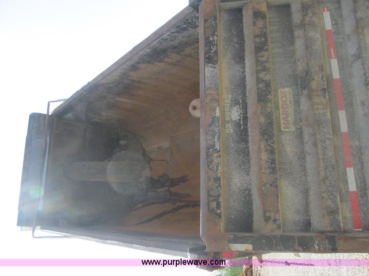 image for item BS9148 1999 Sterling L9511 dump truck