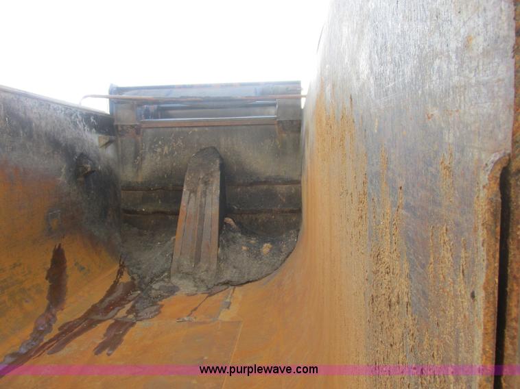 image for item BS9148 1999 Sterling L9511 dump truck