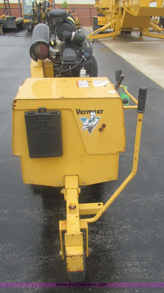 image for item BS9160 Vermeer SC252 stump grinder