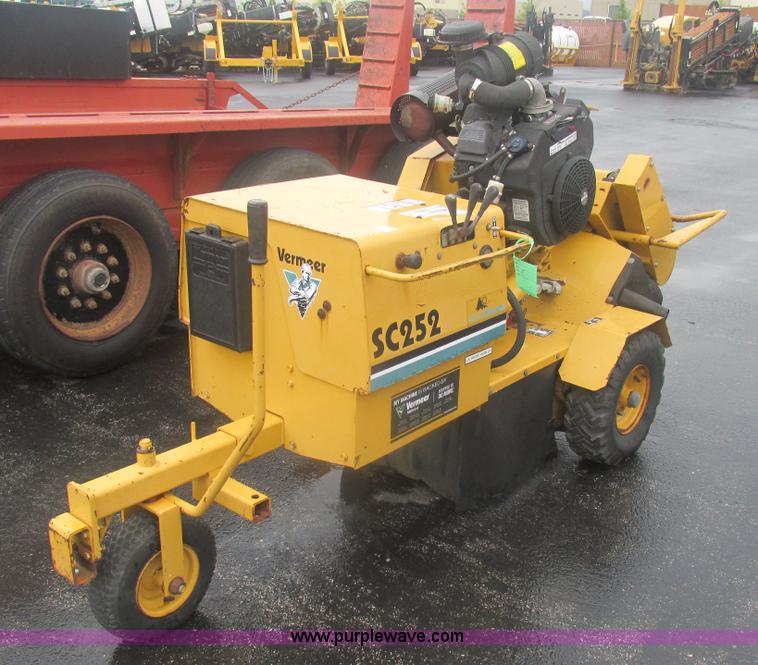 image for item BS9160 Vermeer SC252 stump grinder