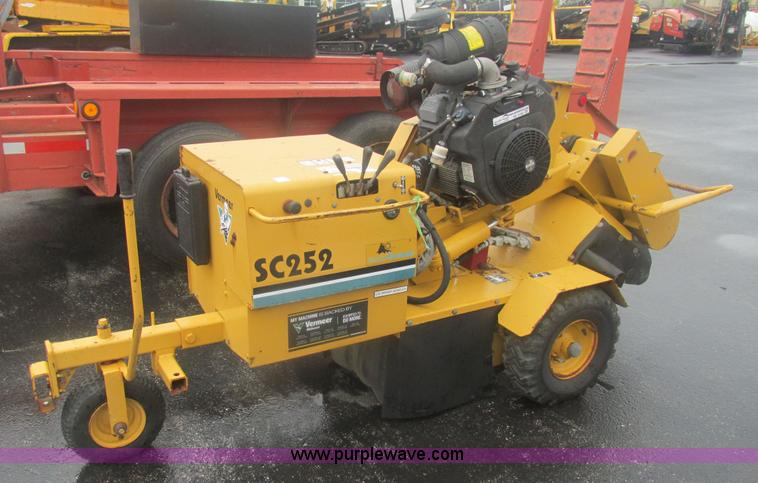 image for item BS9160 Vermeer SC252 stump grinder