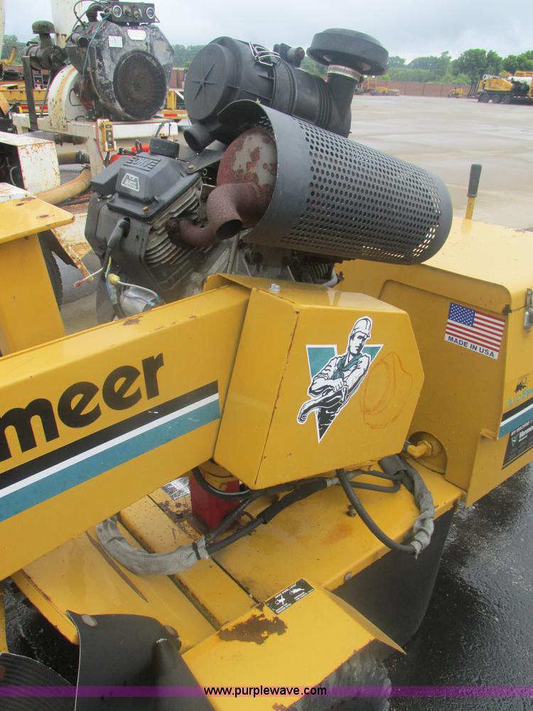 image for item BS9160 Vermeer SC252 stump grinder