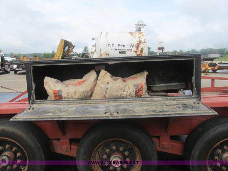 image for item BS9163 2008 Belshe BF9T equipment trailer