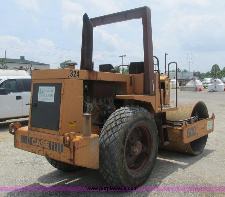 image for item BS9168 Case 602D smooth drum roller